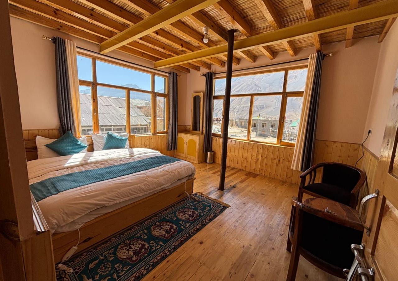  Dekit Donkhang Spiti